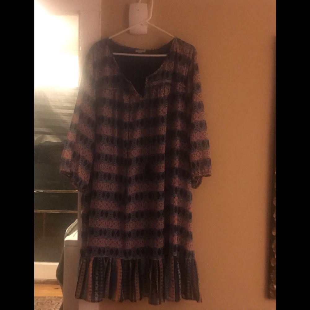 Women’s plus size red, white, and blue dress.